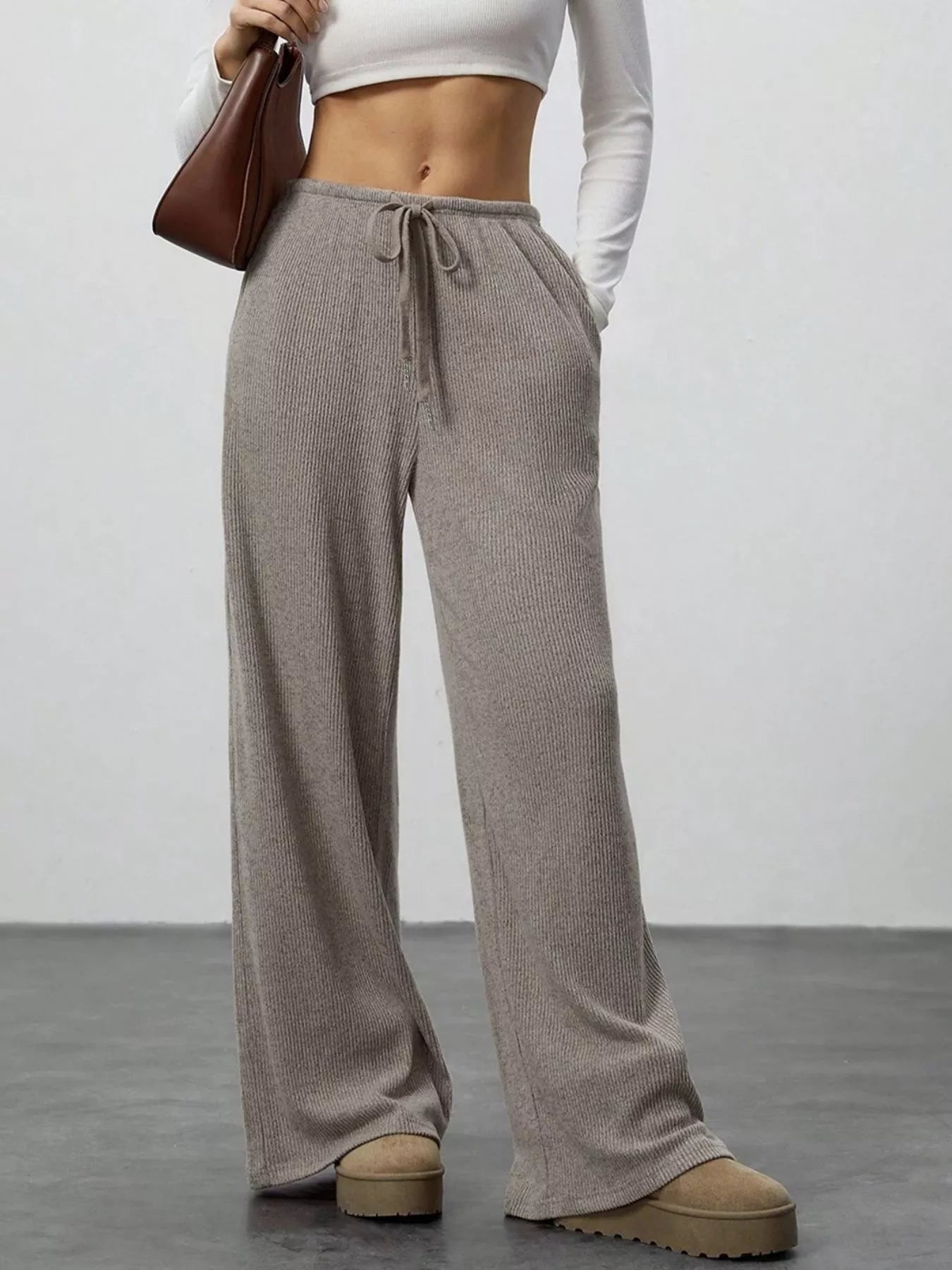 Relaxed-fit drawstring joggers in taupe ribbed knit with pockets