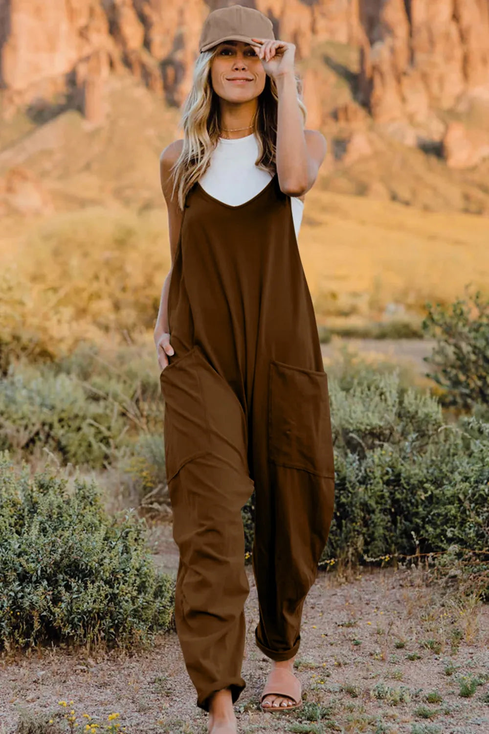 Jumpsuit Belle Bijouix brown V-neck sleeveless with pockets