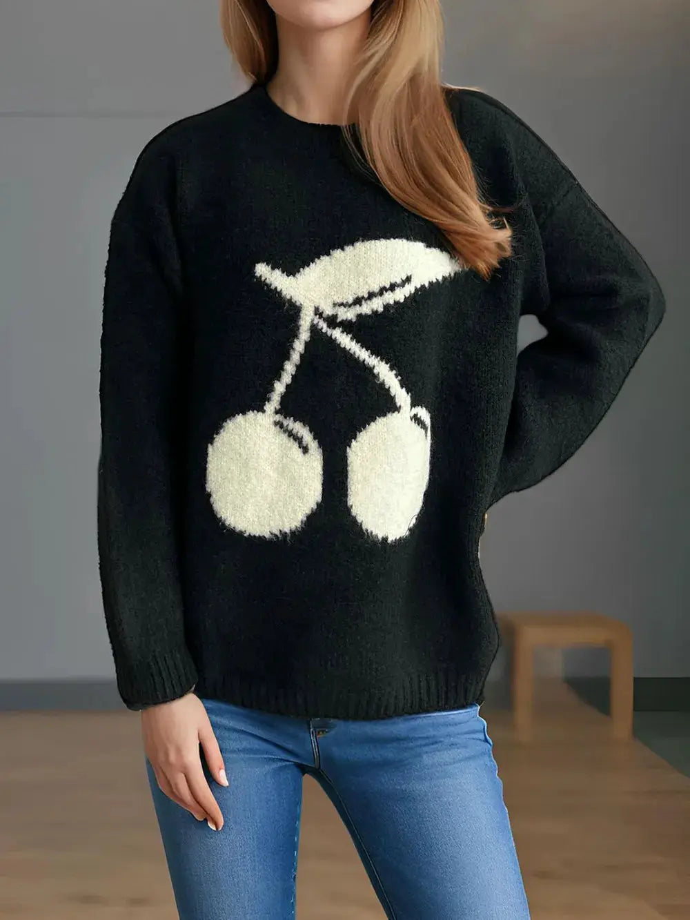 Cherry round-neck long-sleeve sweater, black knit with white cherry motif