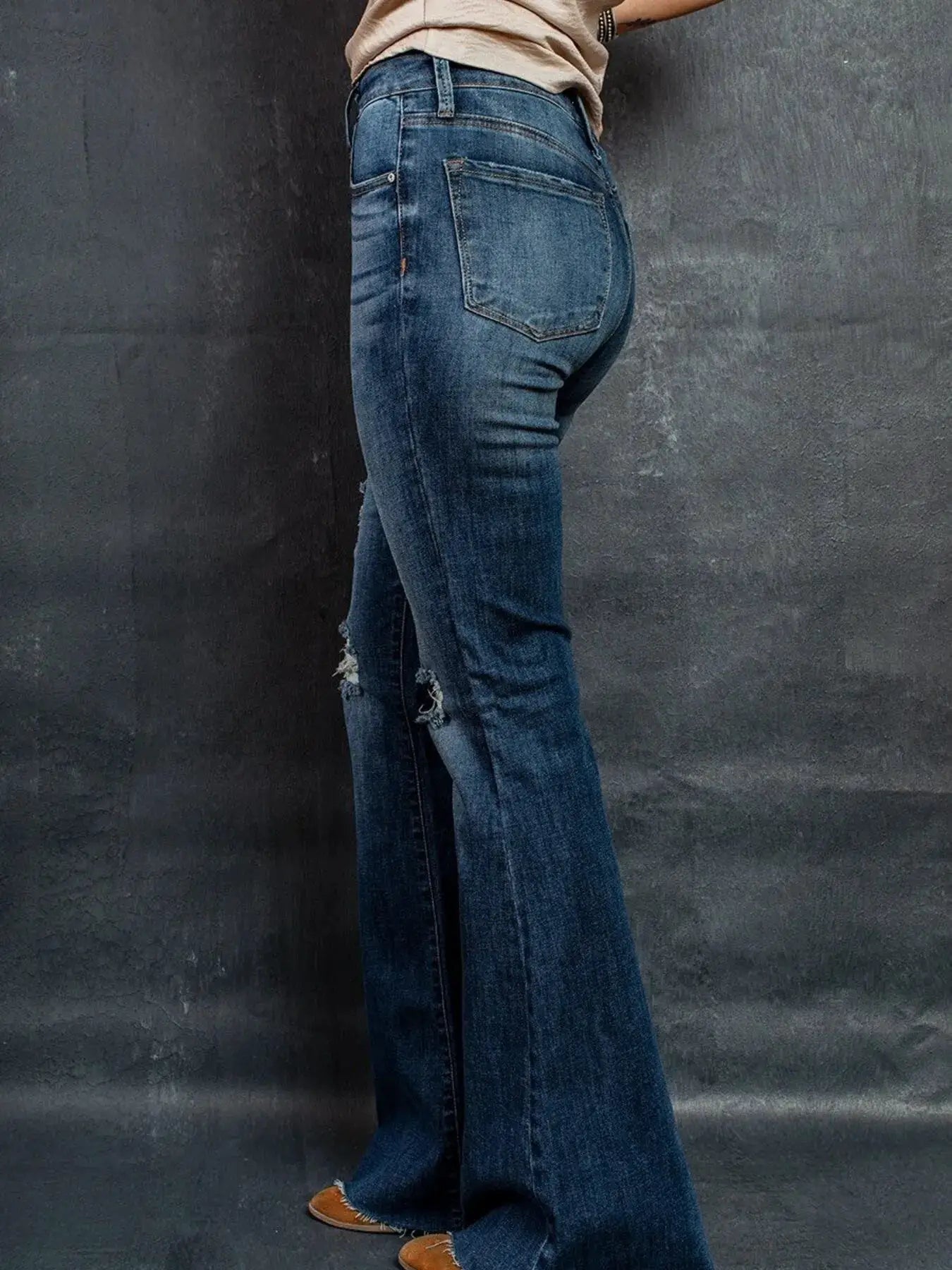 Distressed high-waisted flare jeans, blue denim with pockets, Belle Bijouix