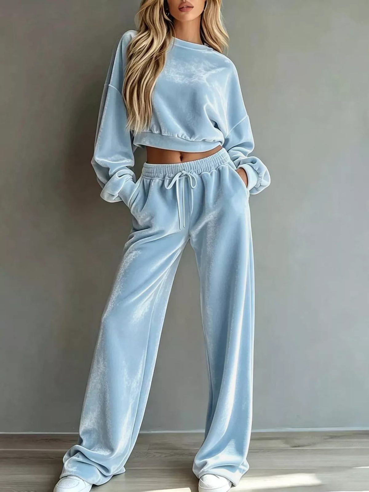 Cropped Sweatshirt & Wide-Leg Pants Set