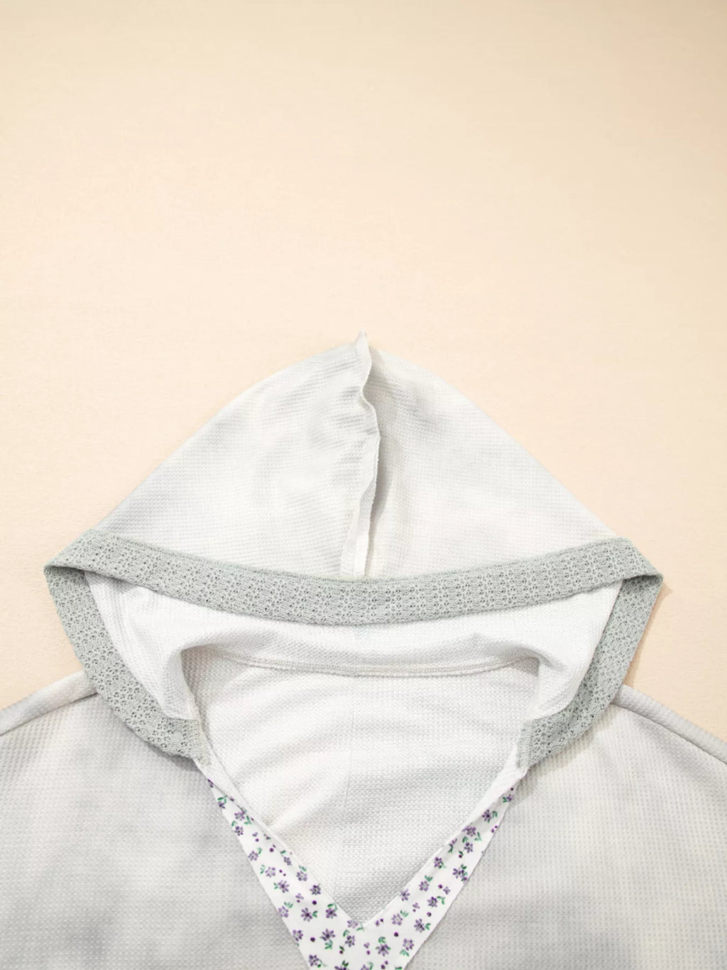 Floral Patched Waffle Textured V-Neck Casual Hooded Top, white waffle-knit hoodie with gray trim and purple floral neck detail