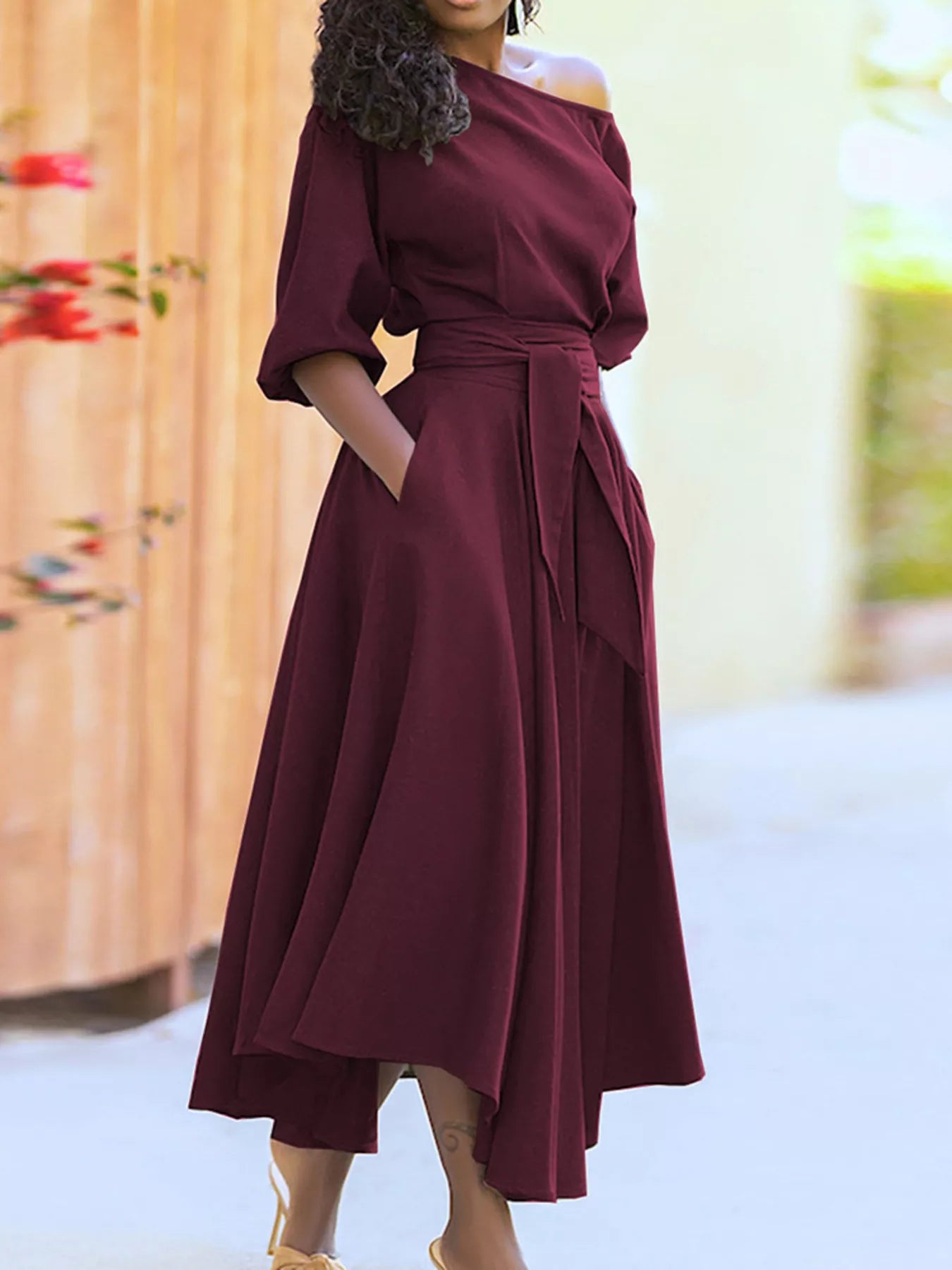 Trendsi boat neck tie-waist dress in burgundy, with sash belt and flowing A-line skirt.