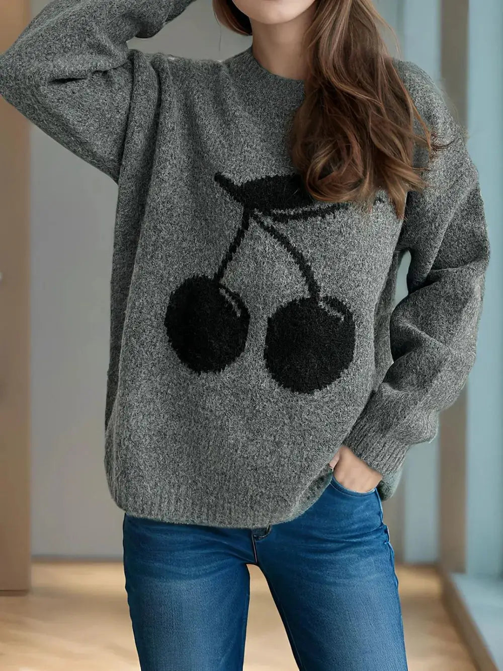 Cherry round-neck long-sleeve sweater in grey knit with black cherry motif