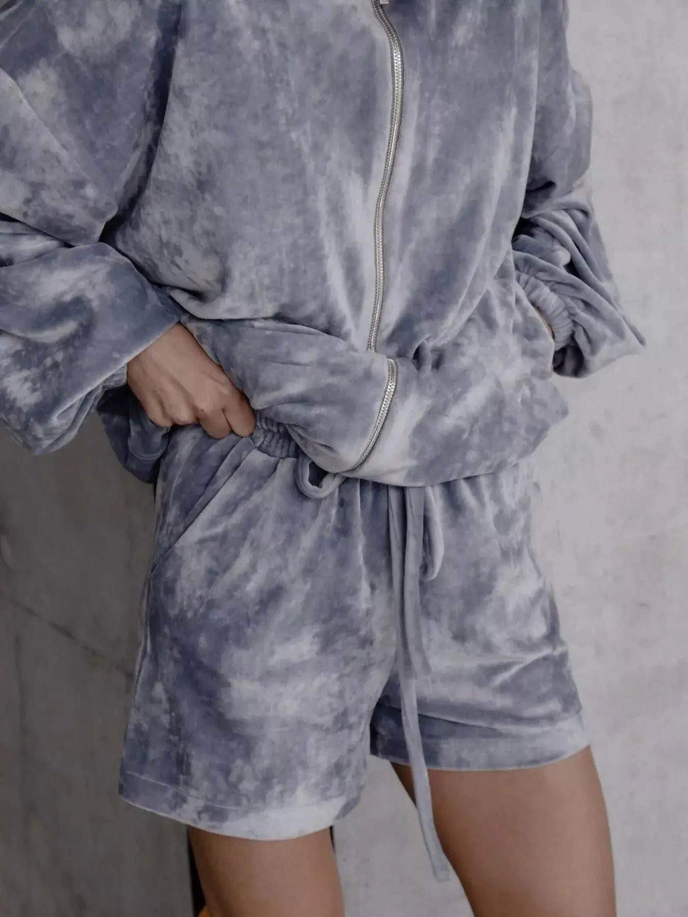 Two-piece zip-up hoodie and shorts activewear set in gray tie-dye
