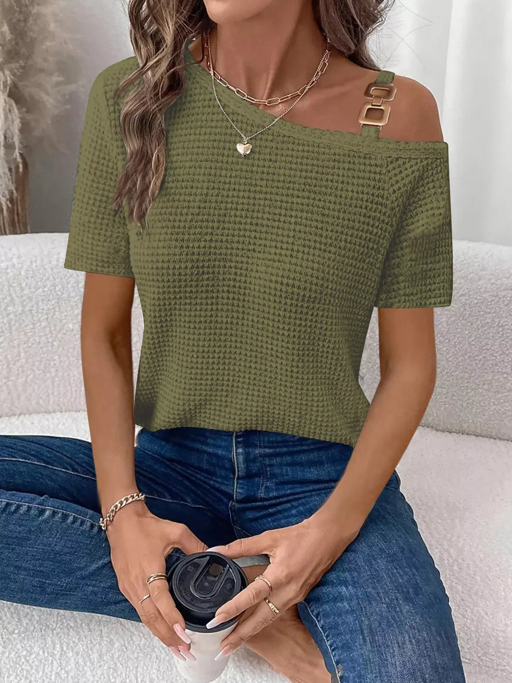 One-shoulder chain-detail waffle-knit T-shirt in olive green