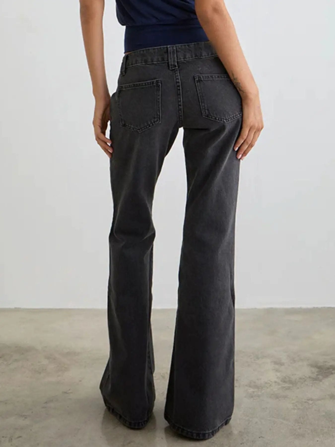 Low Rise Flare Leg Jeans, dark wash with back pockets