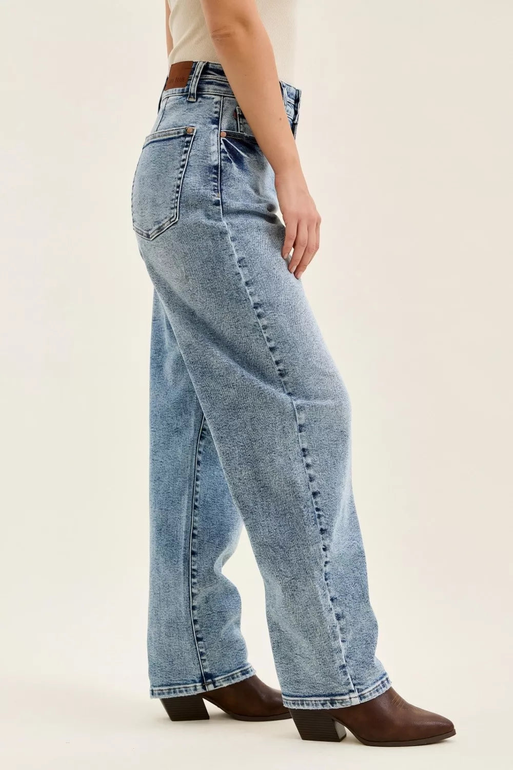 Judy Blue high-waist Marlow Arc leg jeans in light wash denim, plus size, Trendsi.