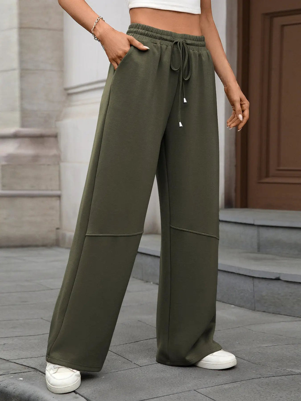 Drawstring high-waist wide-leg pants in olive-green with pockets