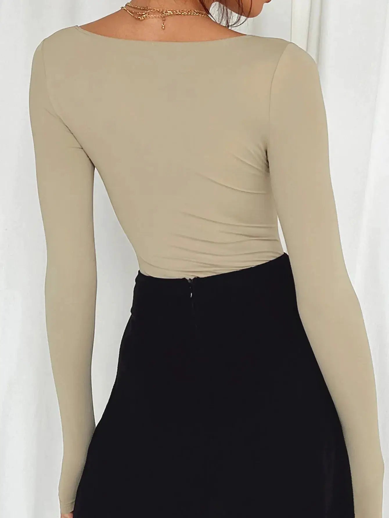 Long Sleeve Scoop Neck Fitted T-Shirt in beige, basic style