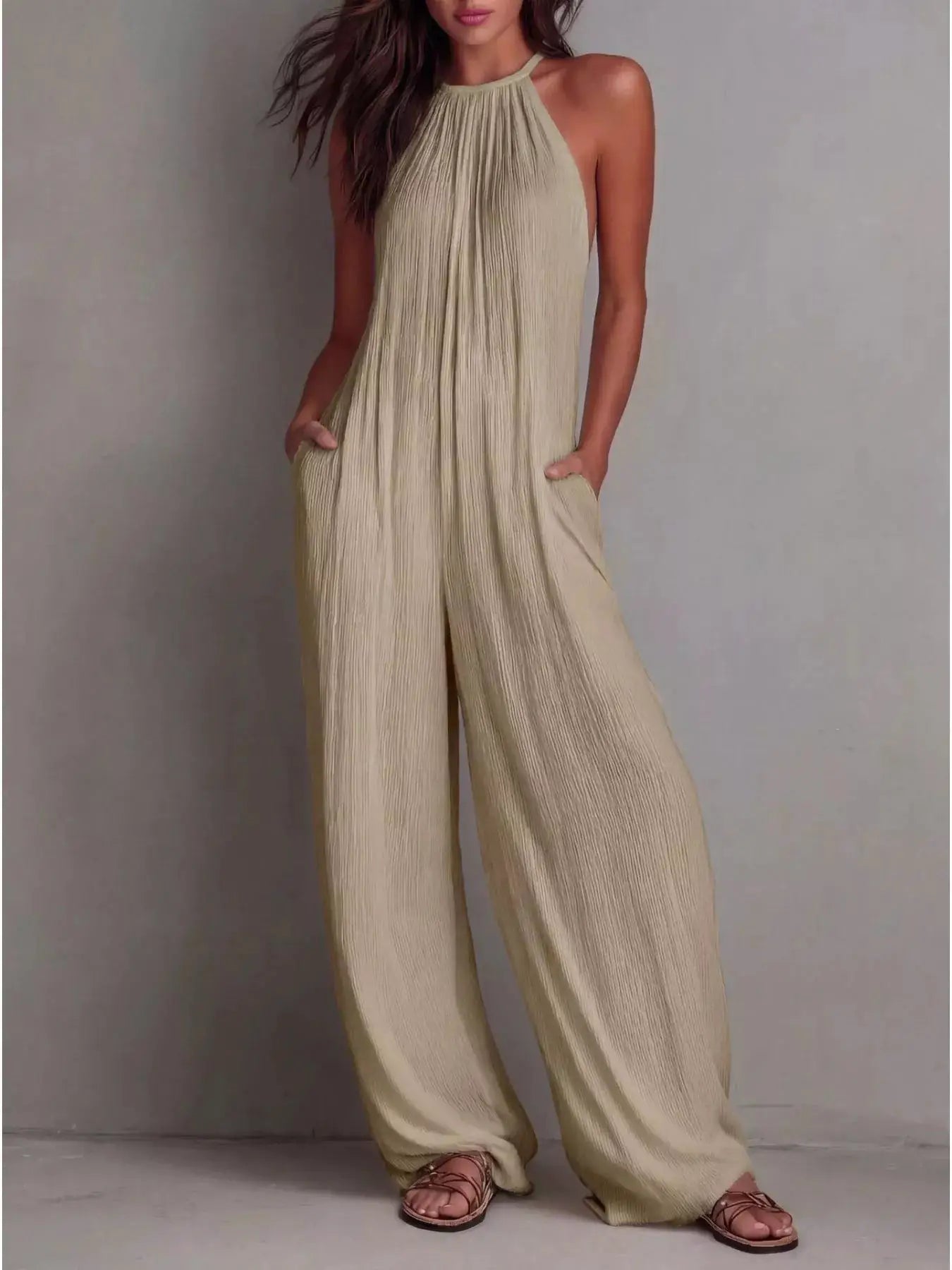 Sleeveless wide-leg jumpsuit in cream beige with pockets and zipper by Belle Bijouix