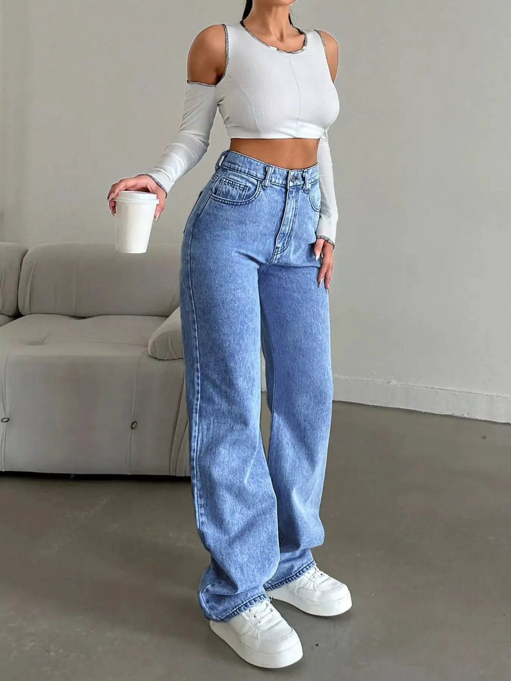 High-Waisted Wide-Leg Jeans by Belle Bijouix in light-blue denim with front pockets, non-stretch fabric